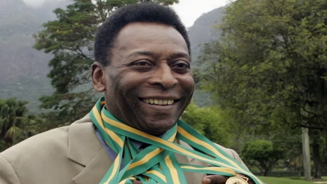 Dünya Kupası’nı üçleyen tek futbolcu Pele vefat etti